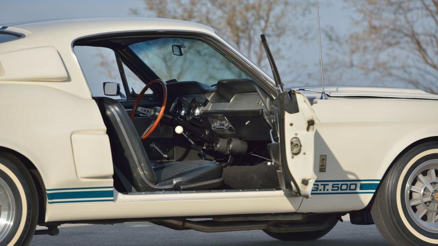  Shelby GT500 Super Snake 1967 года  (фото 31 из 52)